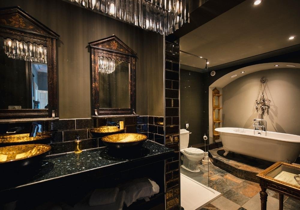 Downtown Sarasota Couple Full Bathroom Renovation