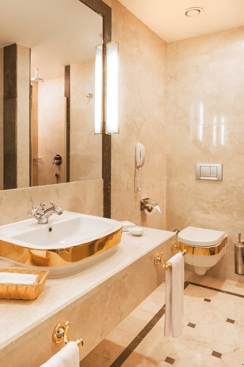 Luxury Bathroom remodel near me